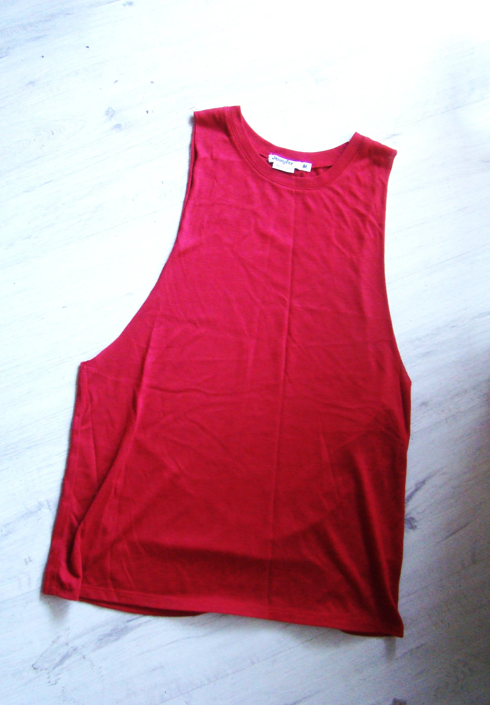 Haut rouge neuf Jennyfer T38 sur maillot NEUF